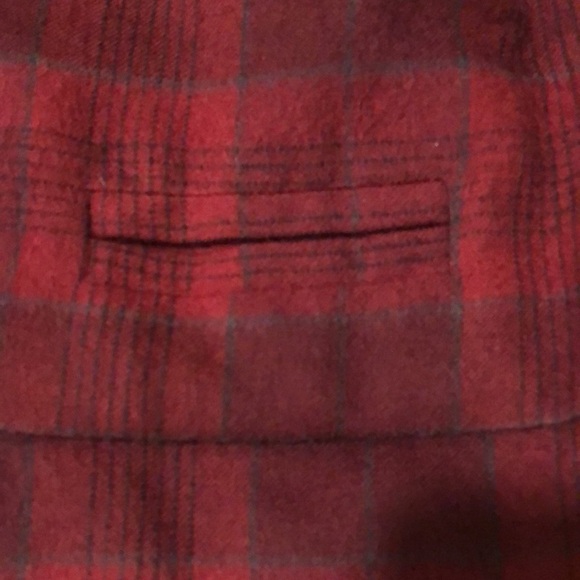 Vintage Paul Parnes Cropped Plaid Tweed Wool Jacket with Velvet Collar. - Picture 8 of 12